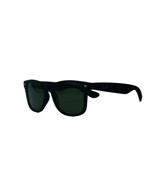 Ray-Ban Classic Wayfarer Sunglasses – Black Frame with Green Lenses